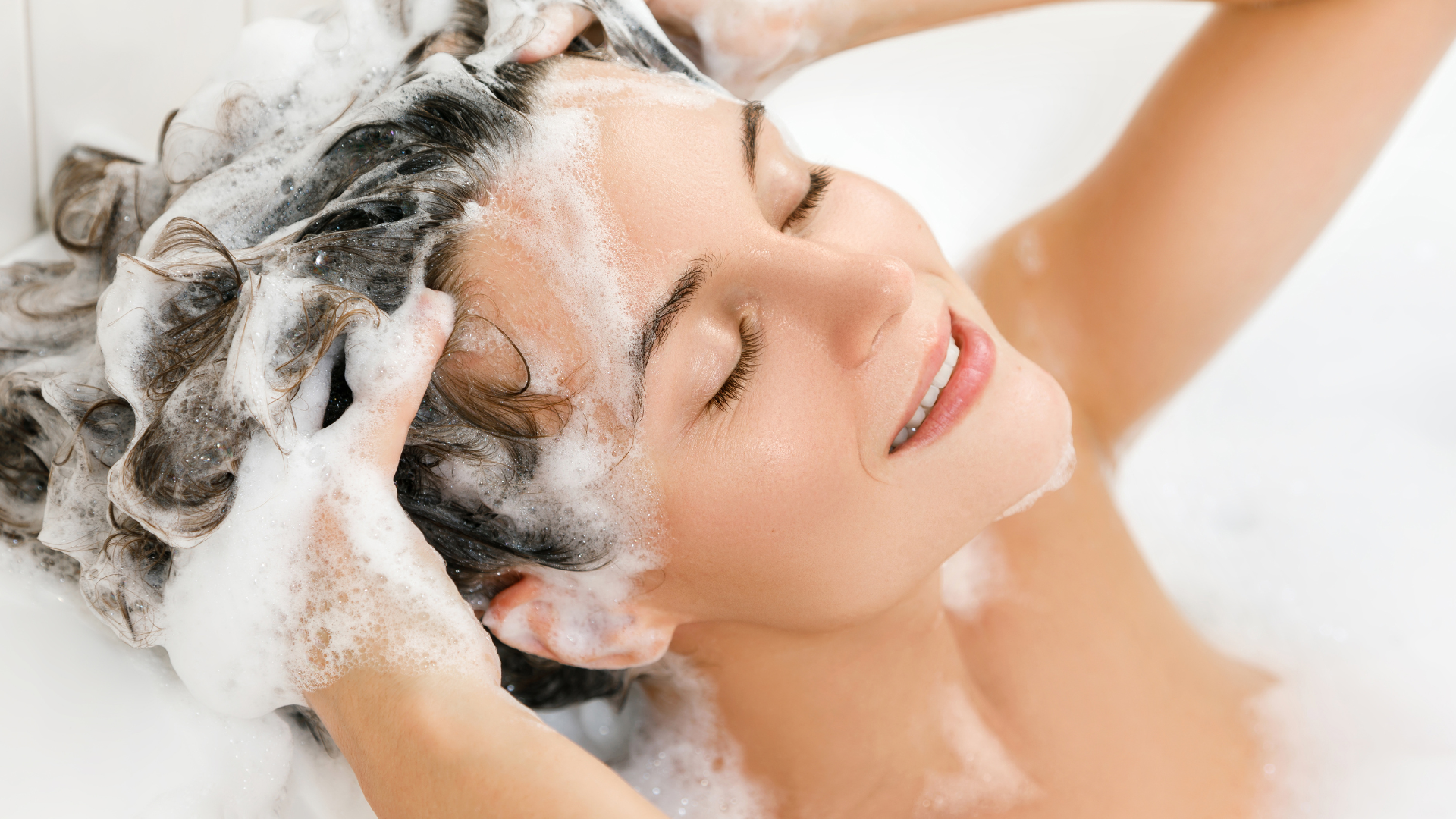 ¿Preocupado por la caída del cabello? Descubre cómo fortalecerlo con soluciones efectivas