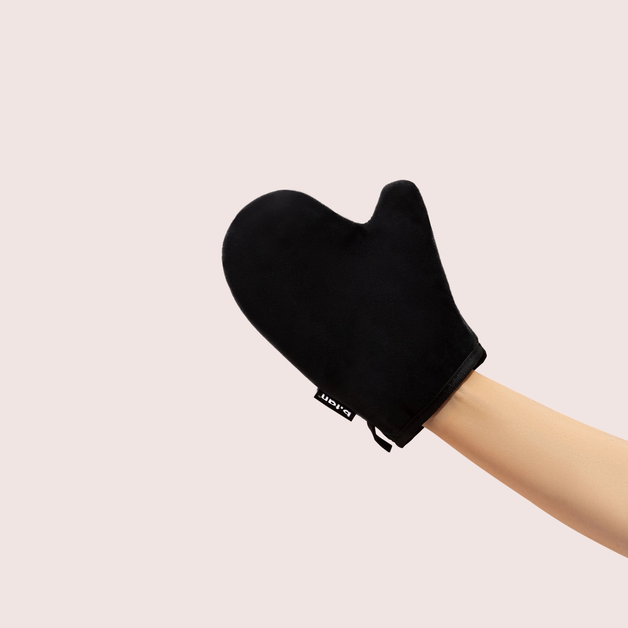 I don't want tan on my hands - tan mitt - The Beauty Box