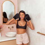 I don't want tan on my hands - tan mitt - The Beauty Box