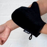 I don't want tan on my hands - tan mitt - The Beauty Box